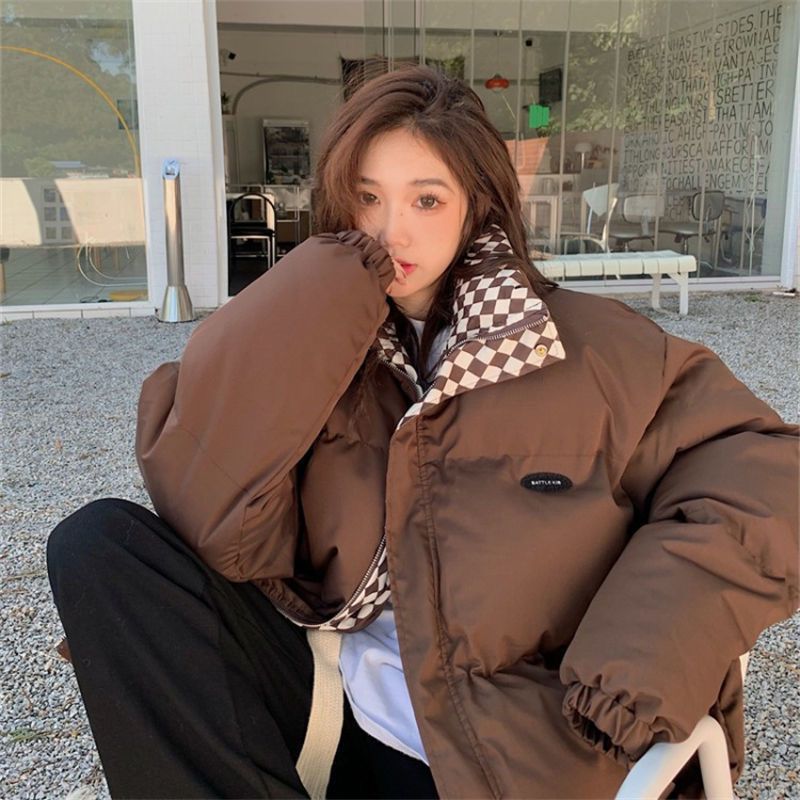 Short women's puffer jacket with stand-up collar