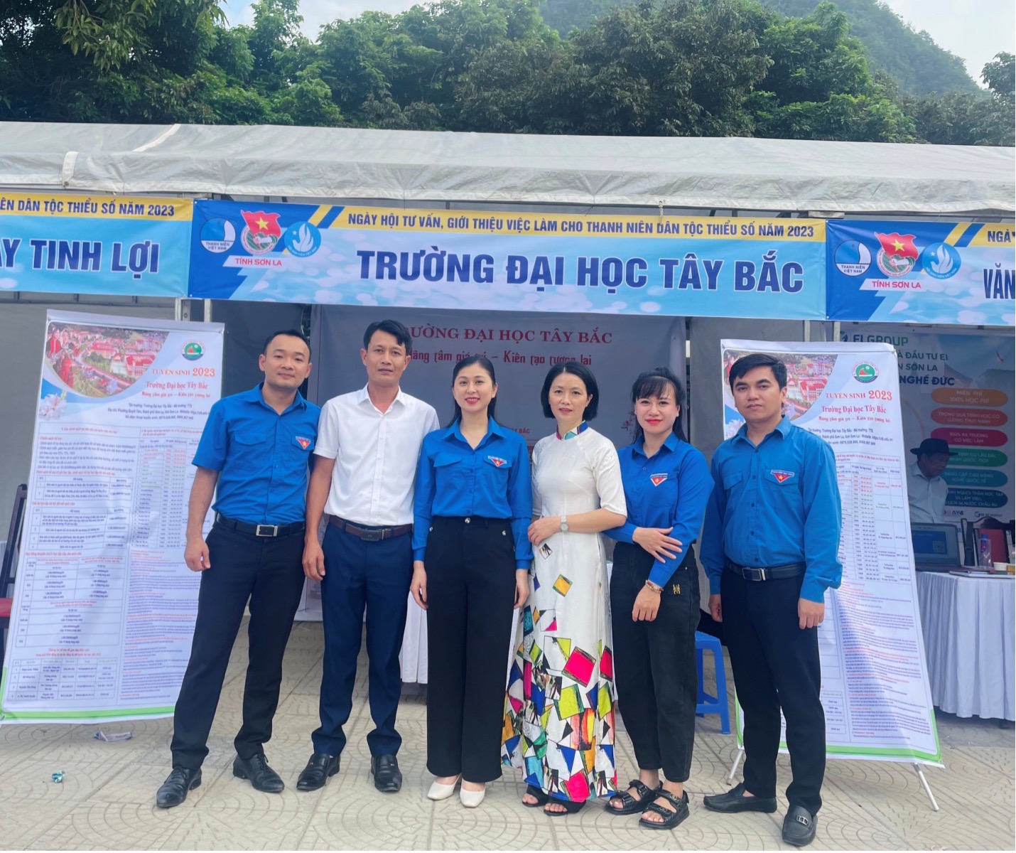 Trường Đại học Tây Bắc tham gia Ngày hội tư vấn hướng nghiệp, việc làm cho thanh niên dân tộc thiểu số năm 2023 tại huyện Thuận Châu, tỉnh Sơn La