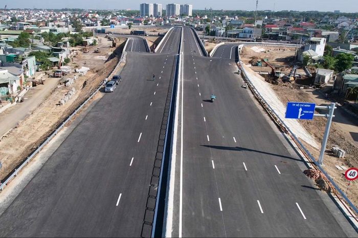 Toàn cảnh 16km cao tốc Biên Hòa - Vũng Tàu qua Đồng Nai sắp thông xe - Báo Pháp Luật TP.HCM