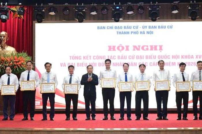 Ngày hội non sông – lá phiếu gửi gắm niềm tin và khát vọng phát triển - Đài Phát thanh và truyền hình Hà Nội