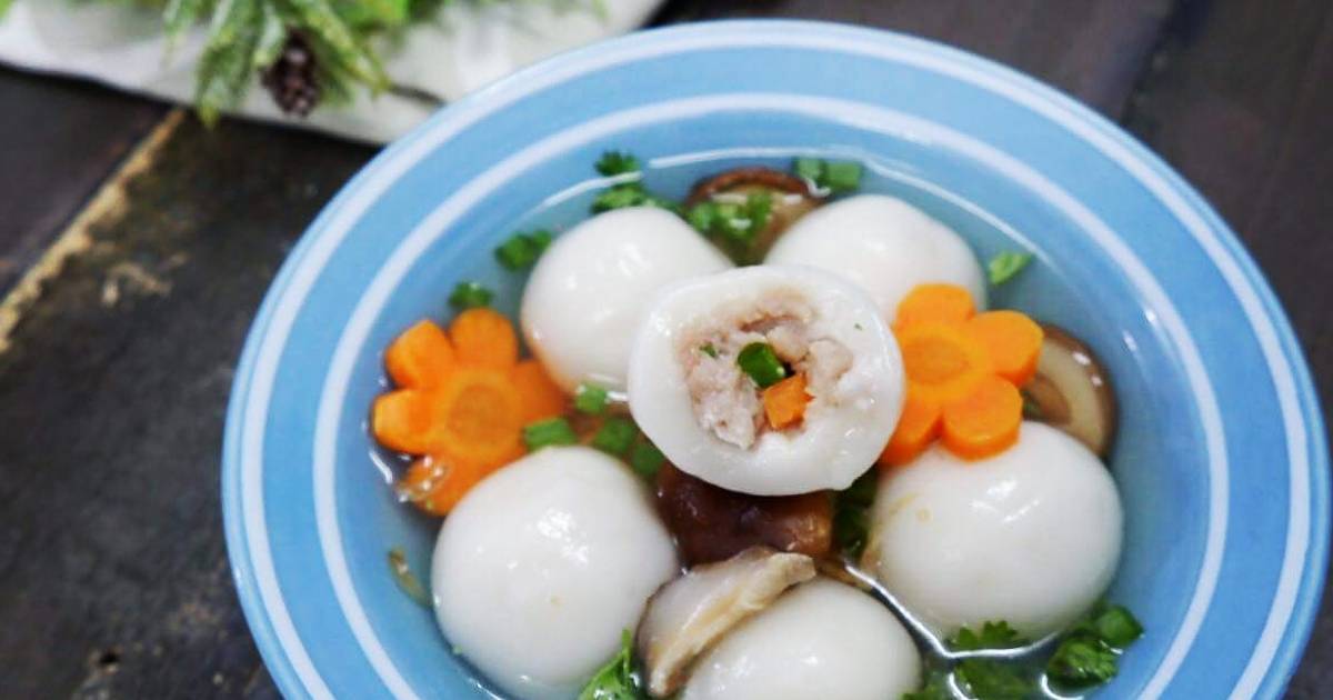 Bánh Trôi Nhân Thịt