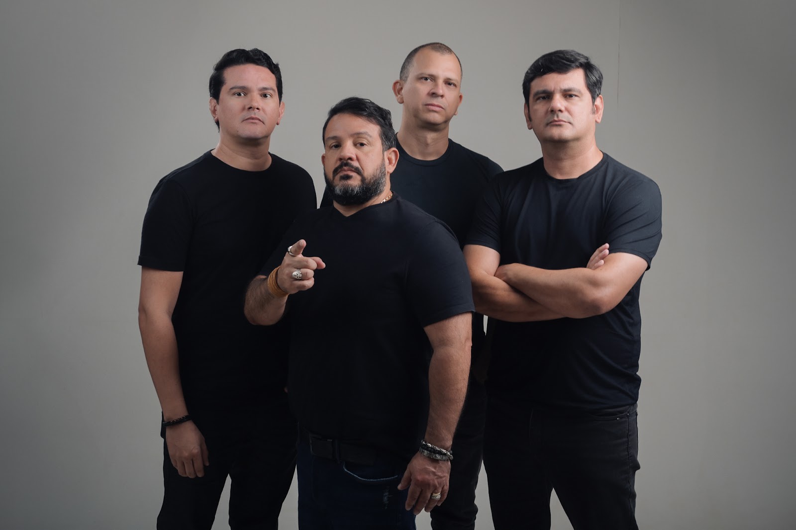 Músicos da Banda Garden durante ensaio com arranjos de orquestra para o espetáculo em Roraima