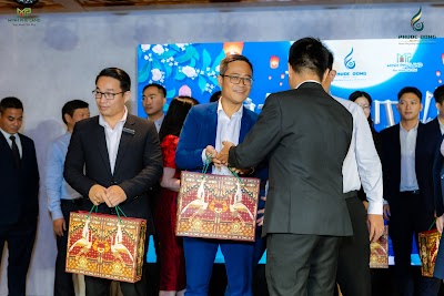 BinhPhoto-4946.jpg