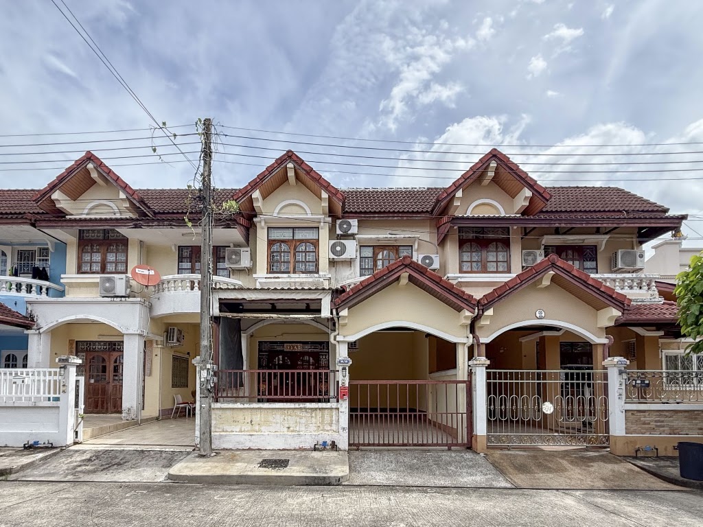 หมู่บ้านเสริมทรัพย์ · นาคา