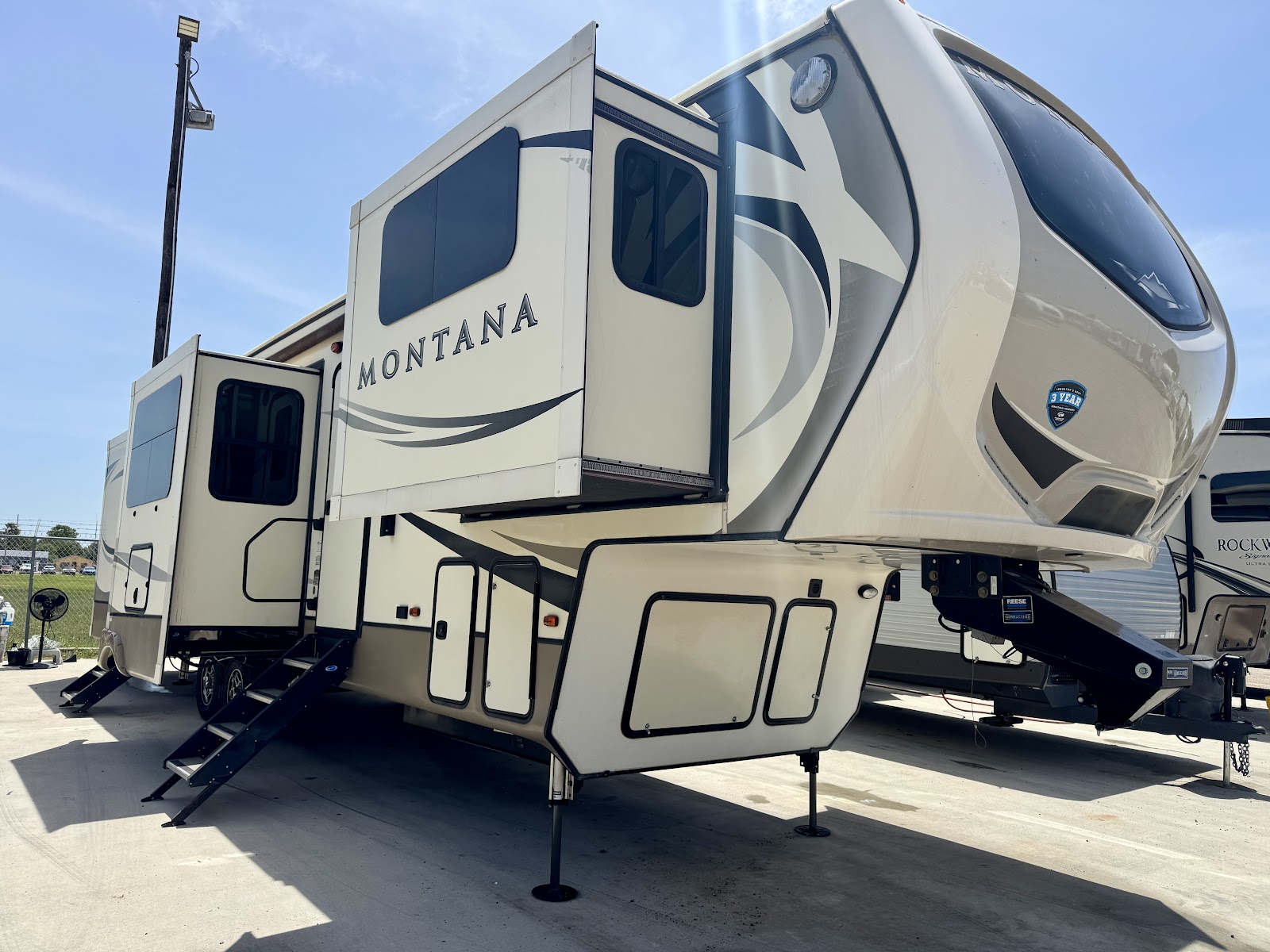 2018 Keystone RV Montana 3731FL