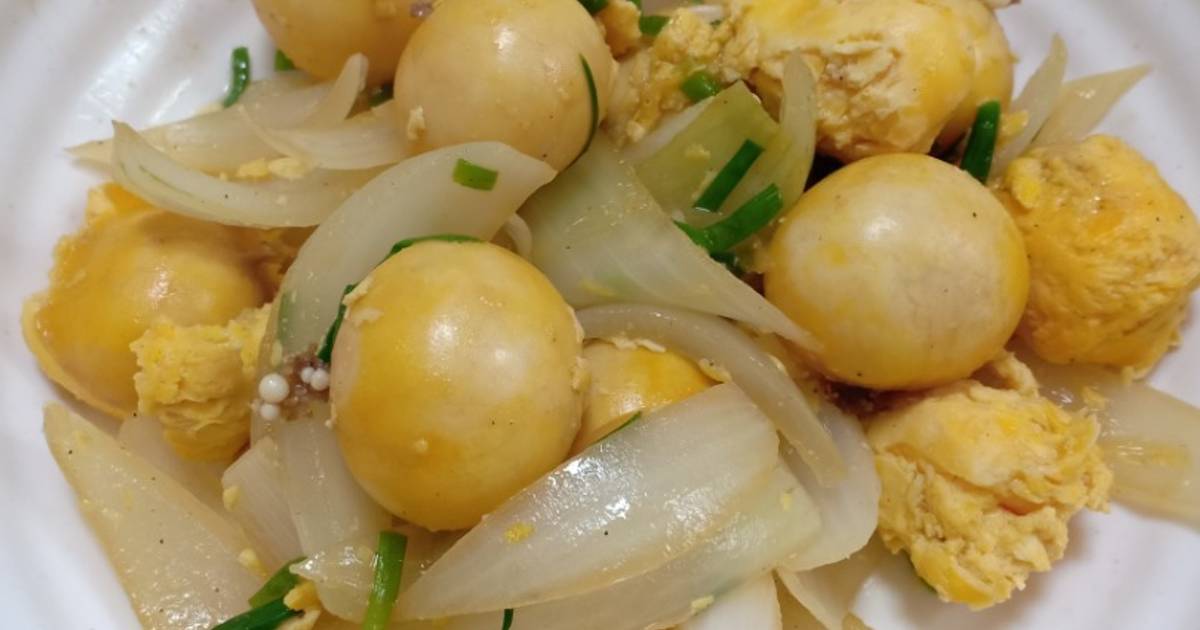 Trứng gà non xào hành tây