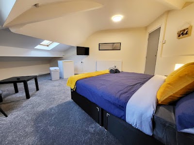 Comfortable Double Room at 341 Rochdale Road