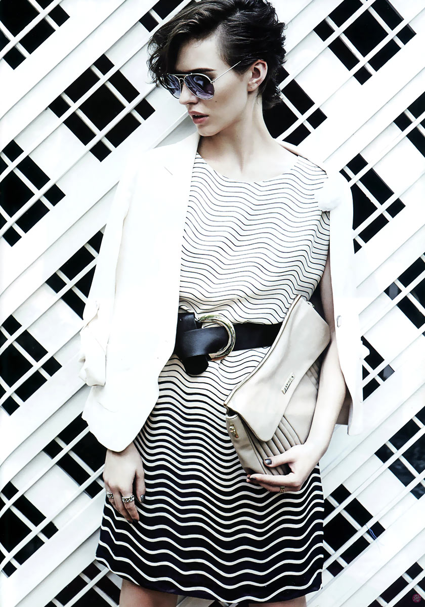  แพรว 831 : Kristina @ Apple Model 