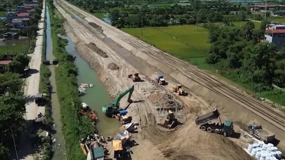 Cần đẩy nhanh GPMB để thông xe đường trục phía Nam vào dịp 2/9 - Đài Phát thanh và truyền hình Hà Nội