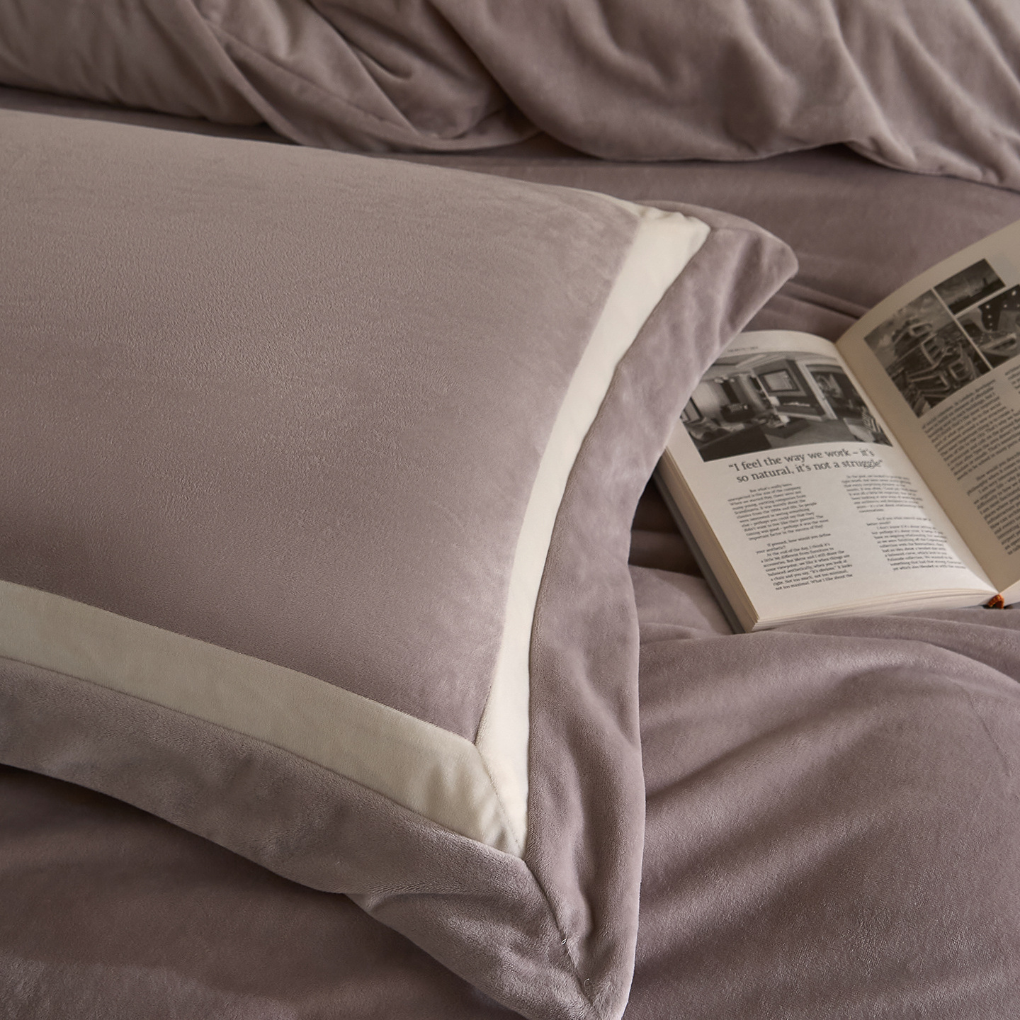 Warm 4-piece bedding set made of baby fleece