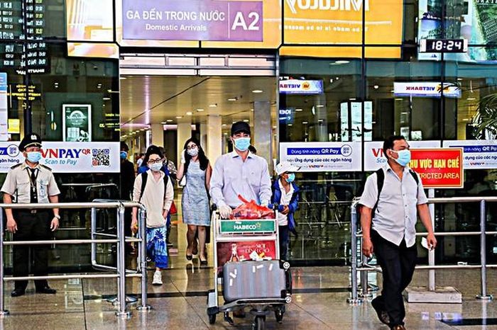 Hàng không tăng cường kiểm soát, ngăn nguy cơ vi rút Lở mồm long móng SAT1 xâm nhập - Báo Sức Khỏe &amp; Đời Sống