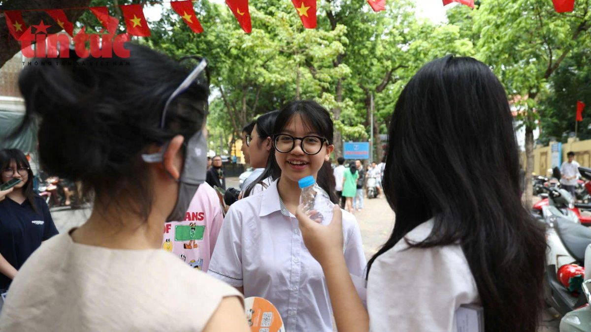 Đề thi Ngữ văn quen thuộc, tạo tâm lý thoải mái cho thí sinh - Báo Tin Tức TTXVN