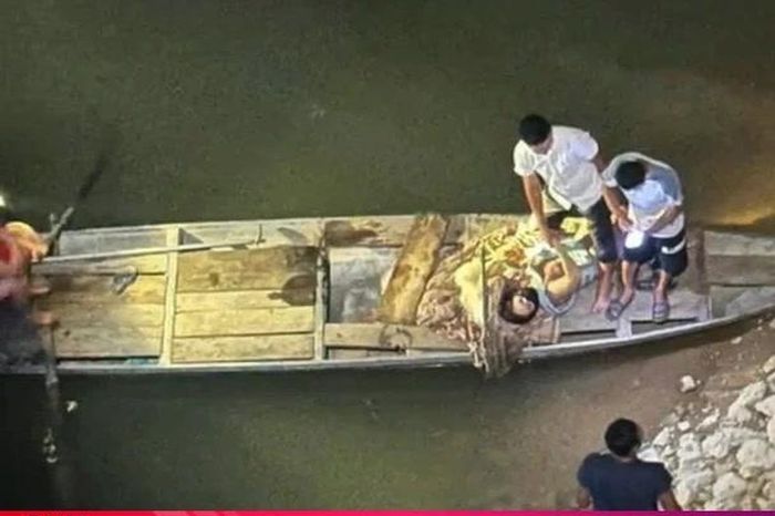 Người đàn ông lao xuống sông Lam cứu hai mẹ con nhảy cầu - Báo Hà Tĩnh