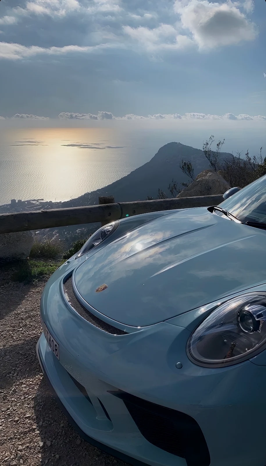Porsche 911 on Mountain Overlook - Automotive Photography Full HD iPhone Wallpaper (1308x2288)