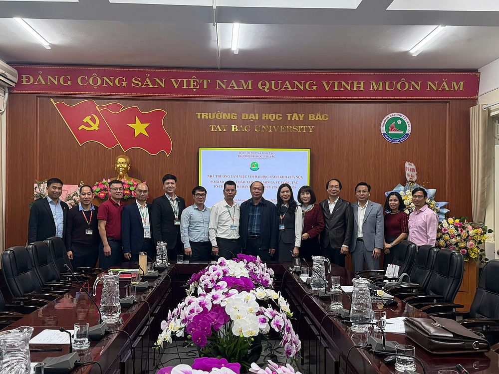 Trường Đại học Tây Bắc làm việc với Đại học Bách Khoa Hà Nội và Sở Giáo dục và Đào tạo tỉnh Sơn La về công tác tổ chức Kỳ thi Đánh giá tư duy (TSA) năm 2026