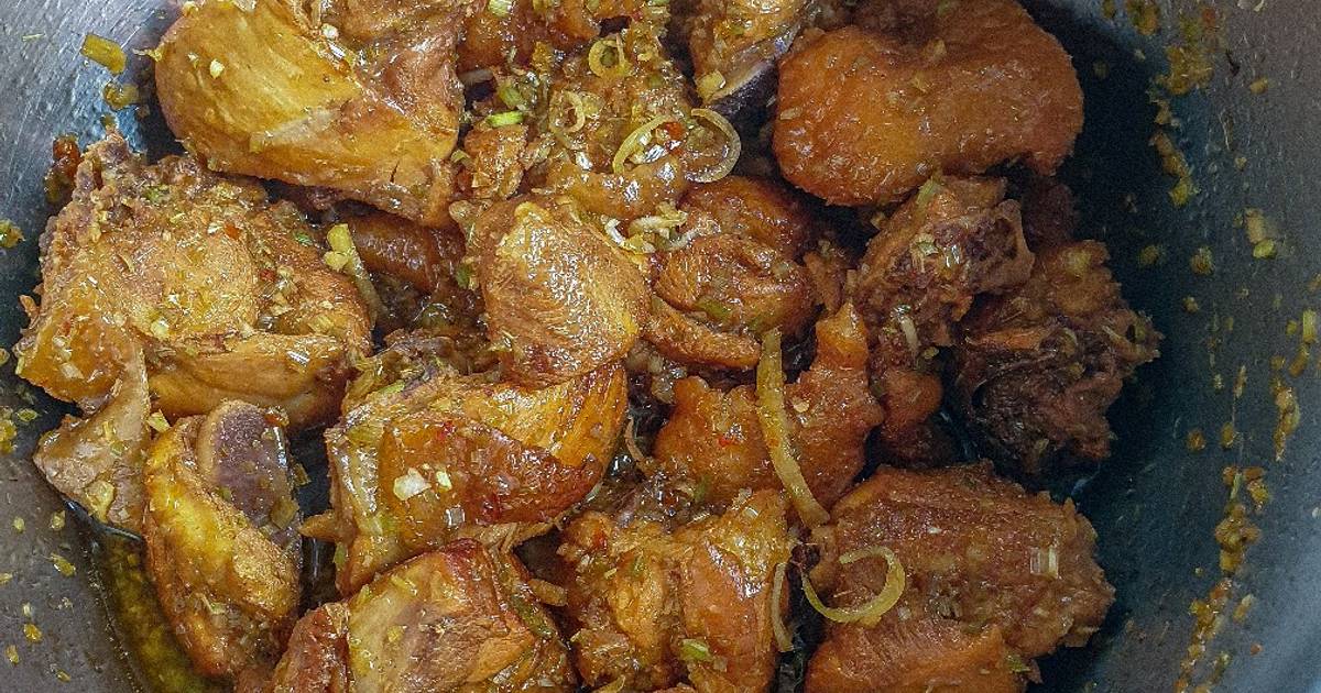 Gà kho sả ớt