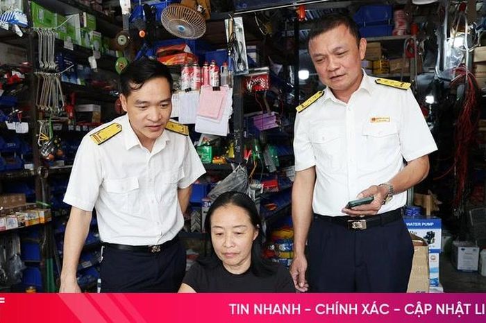 Hộ kinh doanh ở Hà Tĩnh thích ứng với chính sách thuế mới - Báo Hà Tĩnh