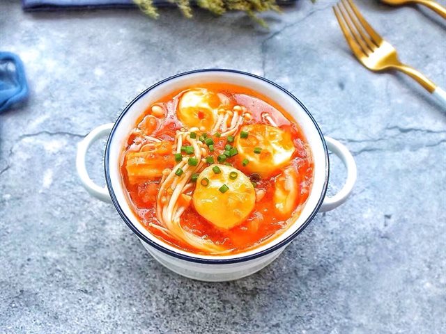 Đậu Hũ Trứng Sốt Cà Chua Nấm Kim Châm
