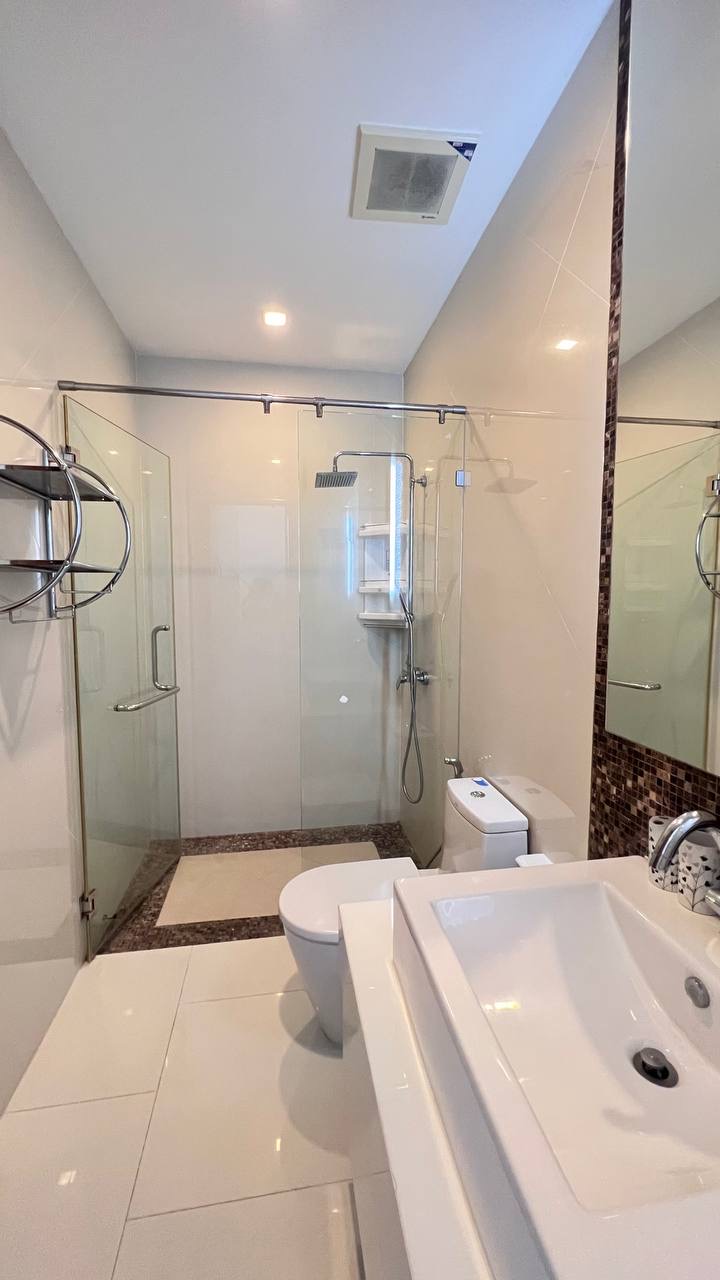 Seven Seas Cote d`Azur D - 1 Bed, Floor 8 10