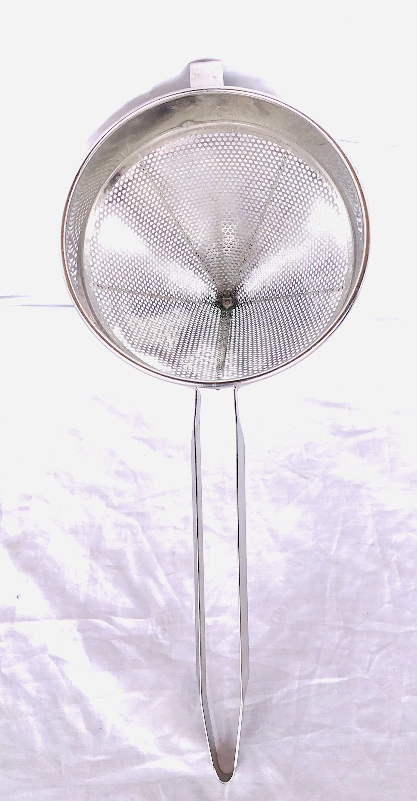 Photo 2 of 20cm Stainless Sieve with Handle