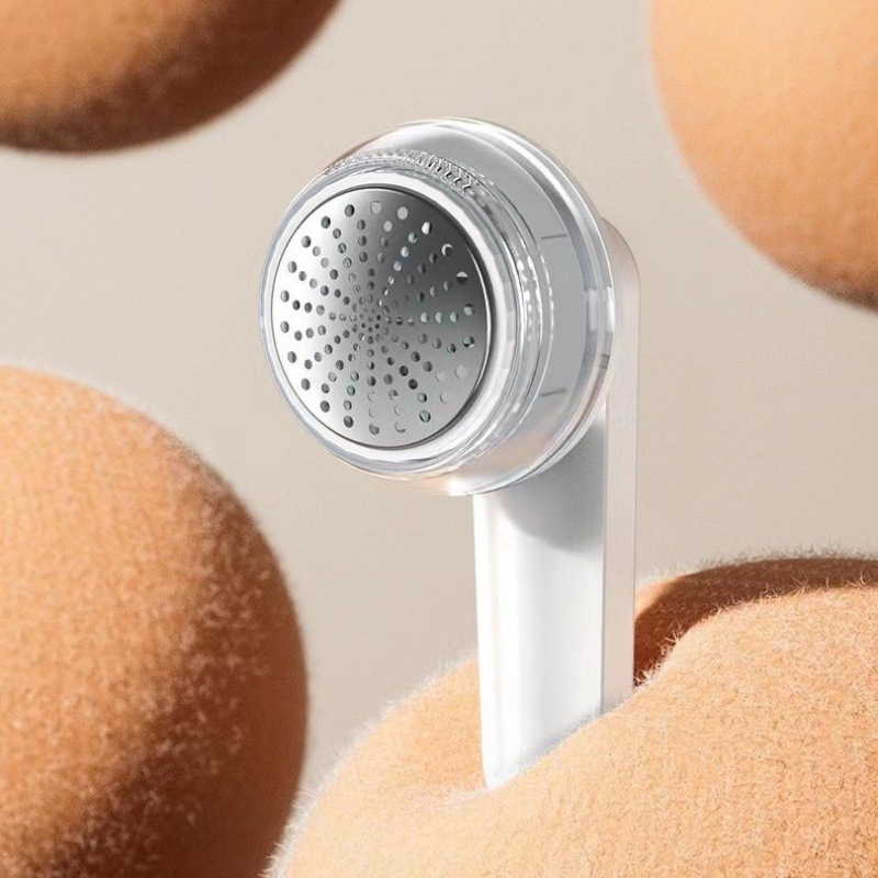 USB rechargeable lint remover for clothing