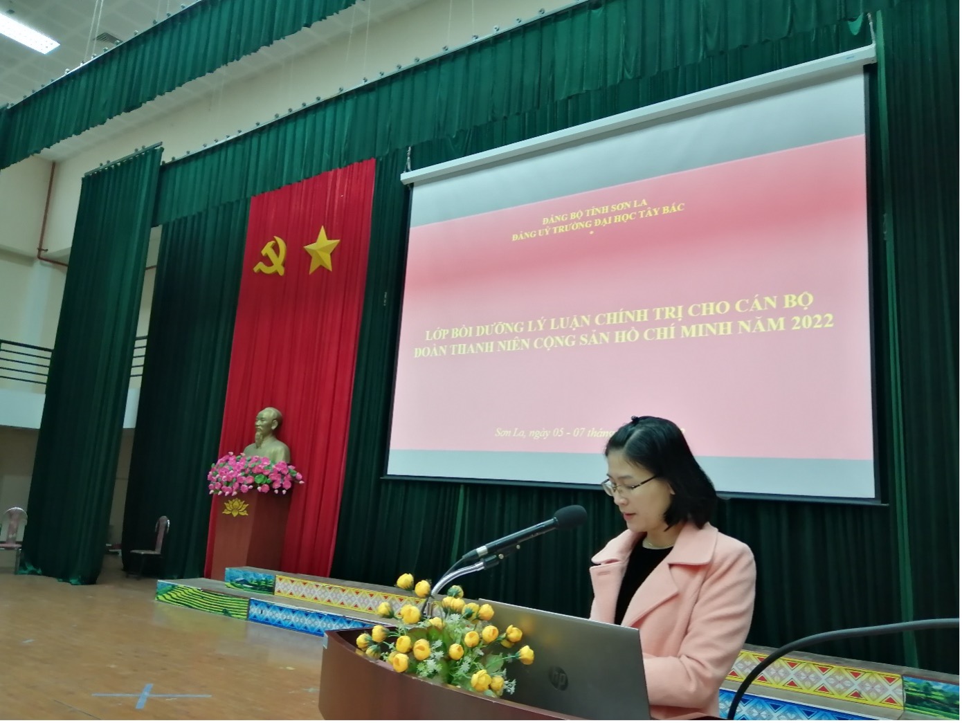 Khai mạc lớp Bồi dưỡng Lý luận chính trị cho cán bộ Đoàn Thanh niên Cộng sản Hồ Chí Minh năm 2022