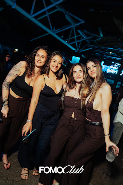 FOMOClub (100).jpg