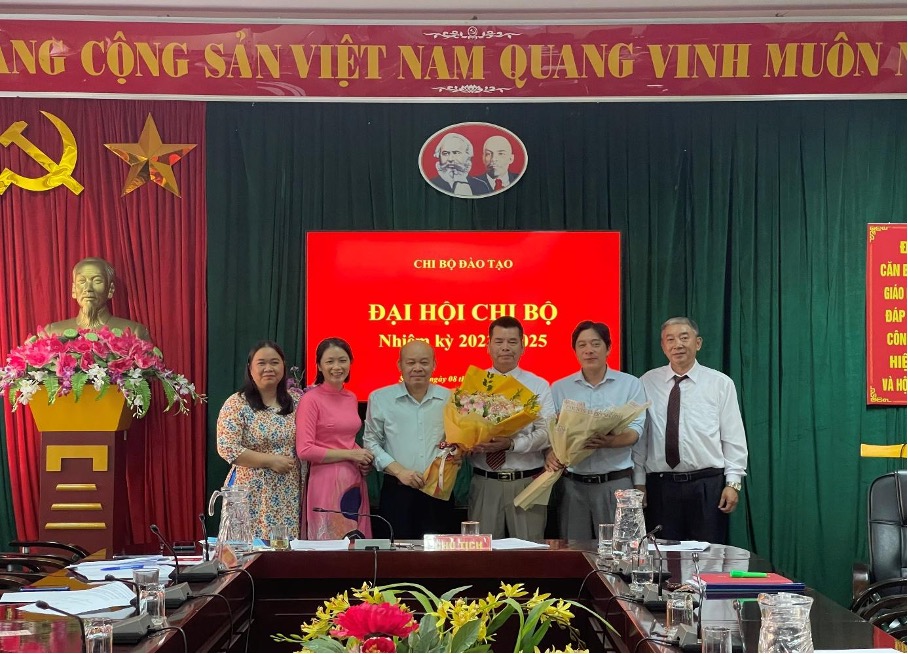 Đại hội Chi bộ Đào tạo nhiệm kỳ 2023 - 2025