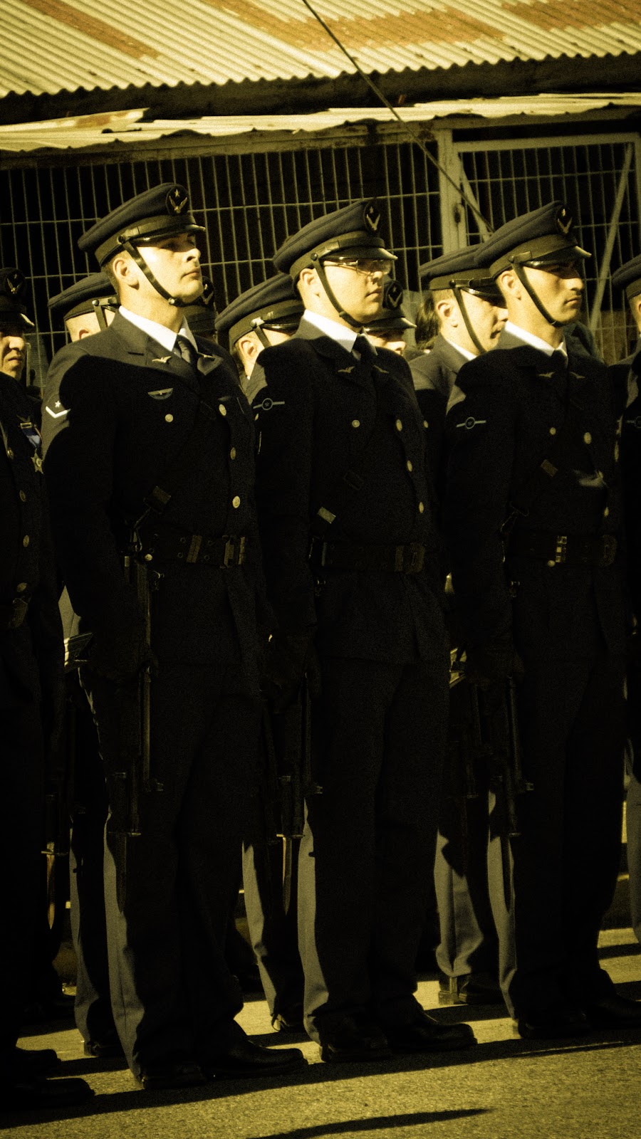 Cadetes de la FACH en formación