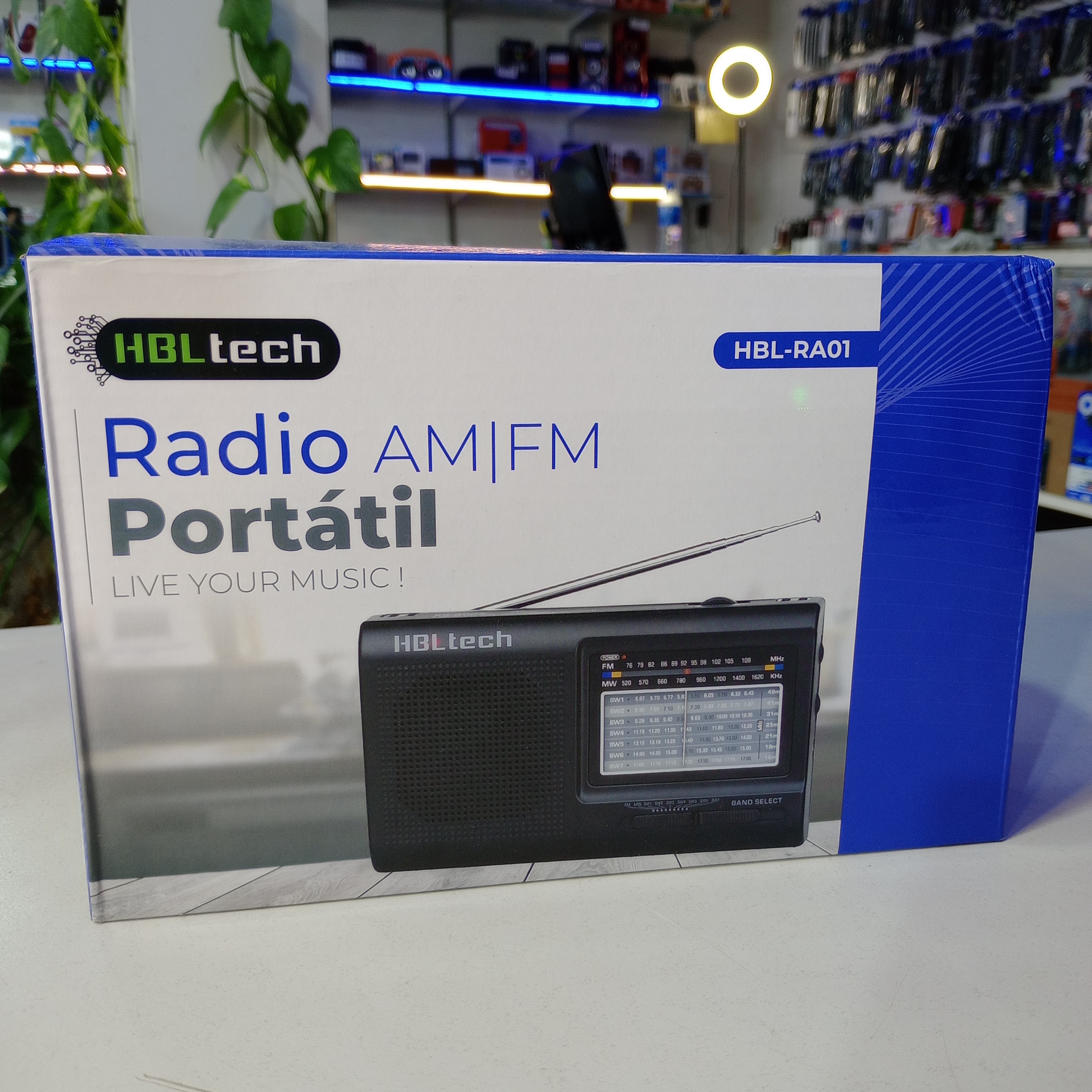 Radio Dual Hbltech RA01 AM-FM,Dual