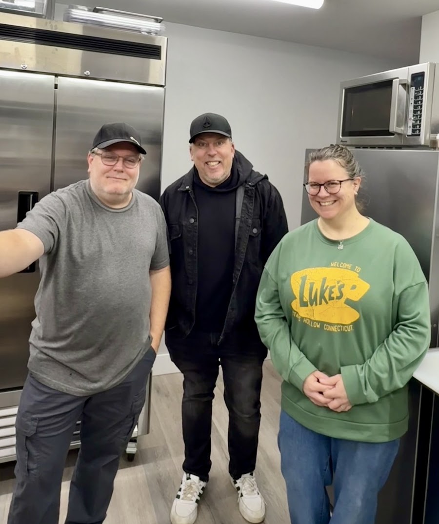 Mel's Pitstop — Notre-Dame