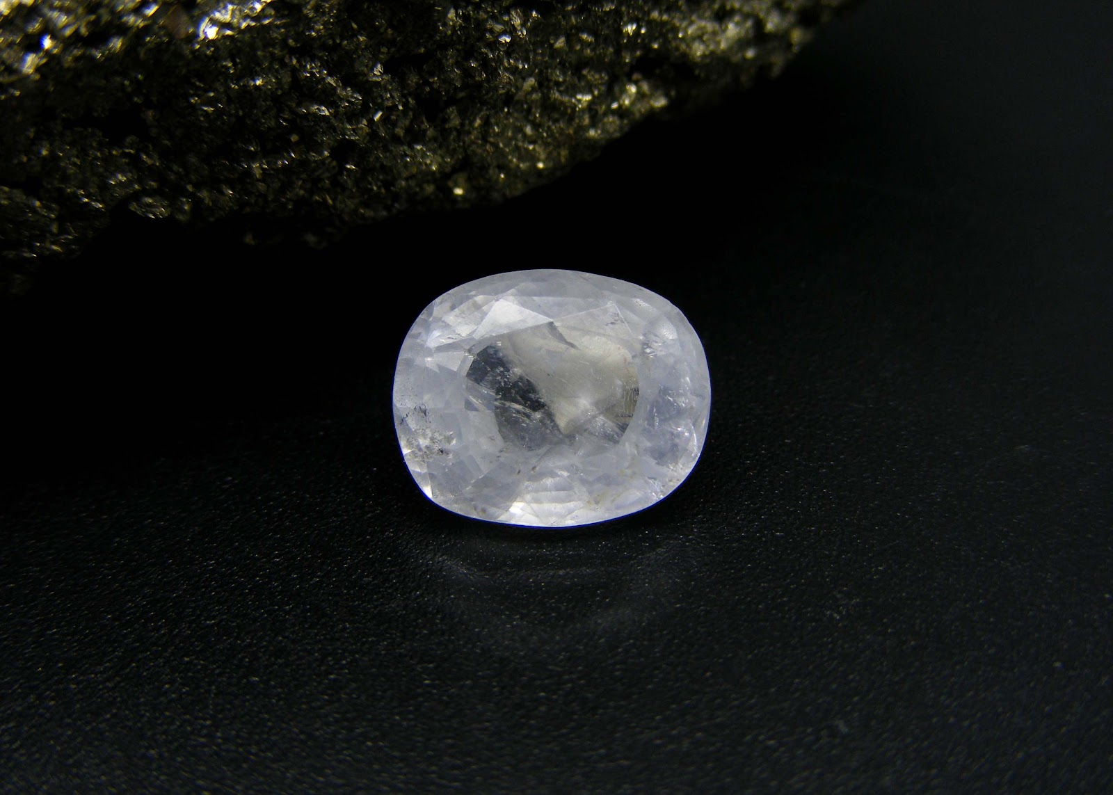 Natural white Sapphire