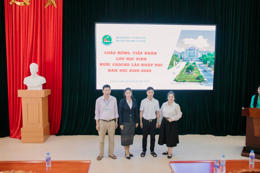 Trường Đại học Tây Bắc tiếp nhận Lưu học sinh Lào nhập học đợt 1 năm học 2025-2026