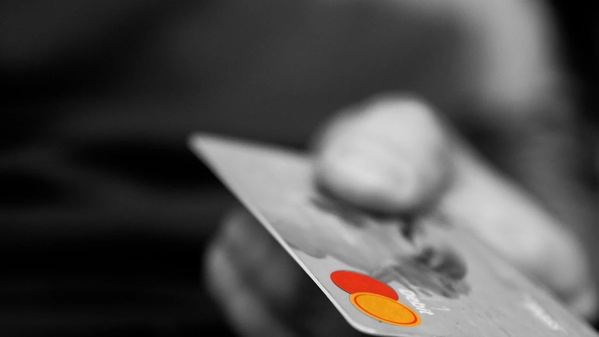 생활비 절약을 위한 카드 조합 전략과 우선순위 설정법