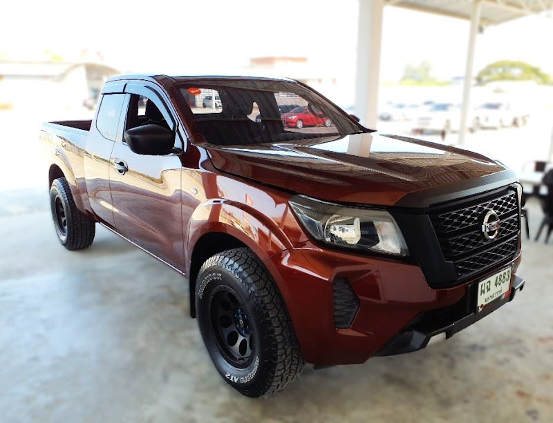 NISSAN NAVARA