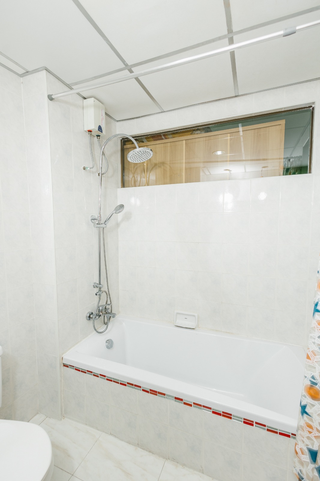 Zire A - 2 Bed, Floor 38 10