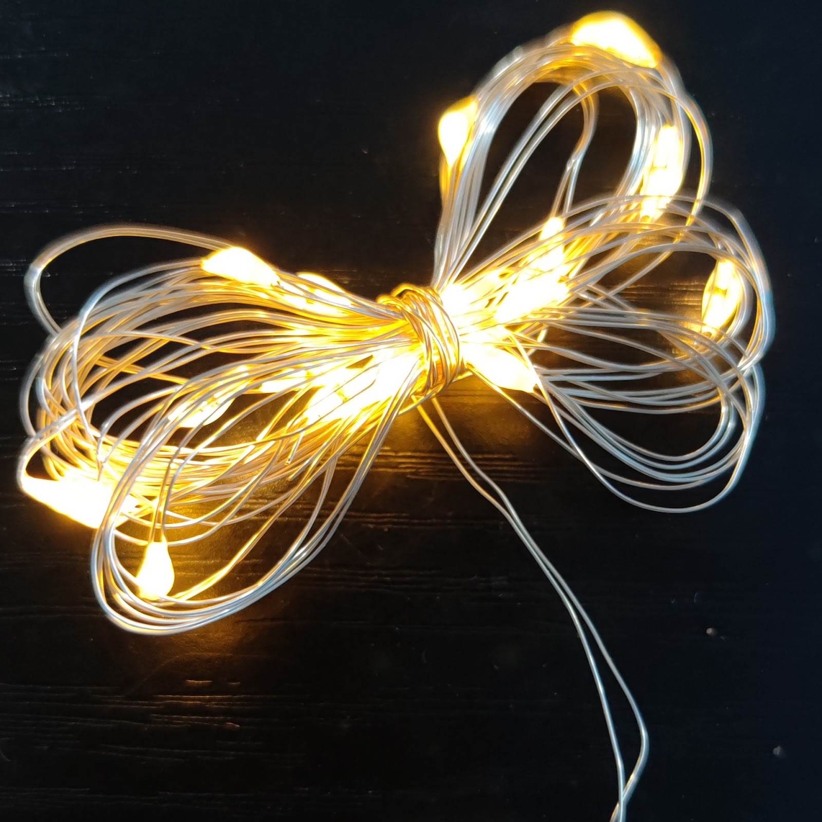 LED-Lichterkette mit Kugeln, 3 m