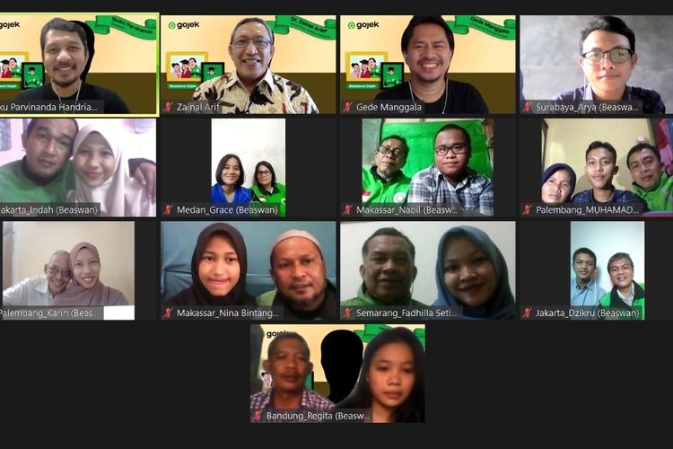 Gojek's CSR program in the form of educational scholarships for its driver partners.