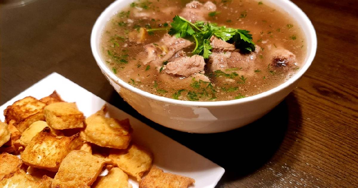 Canh sườn nấu hạt dẻ