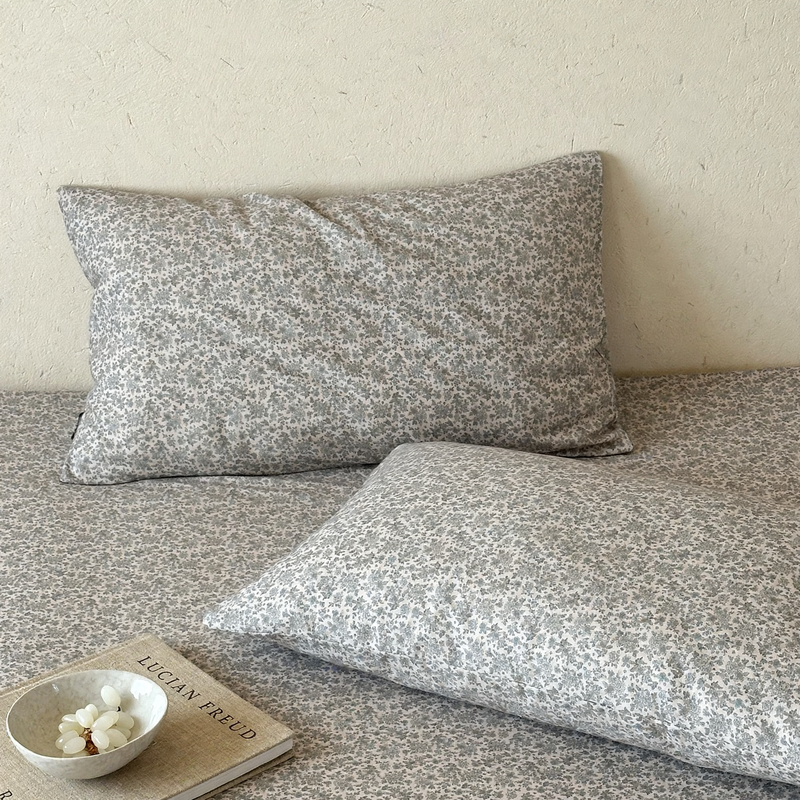 Cotton pillow covers with floral pattern