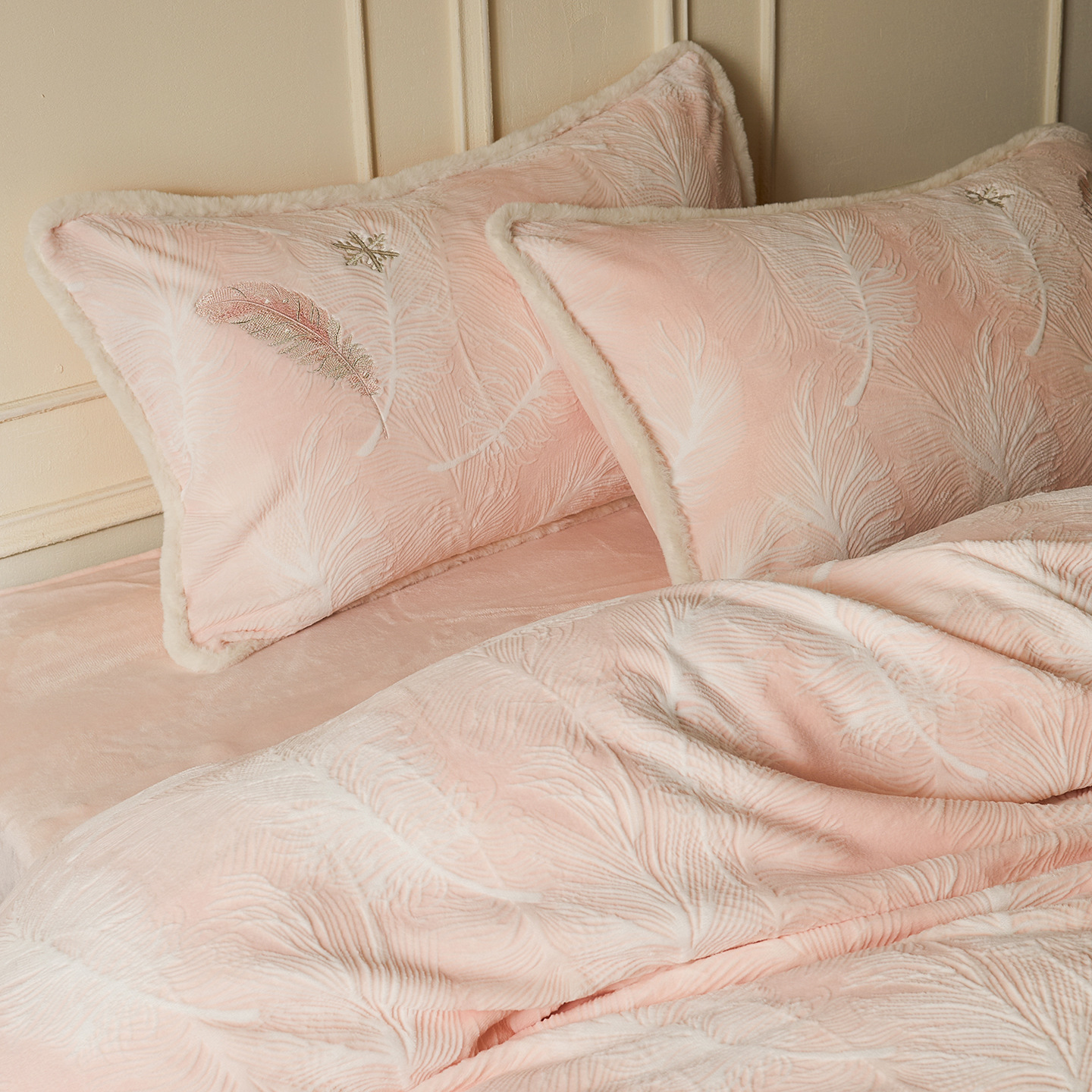 Milk Fiber Bedding 4-piece, Winter, Floral Pattern
