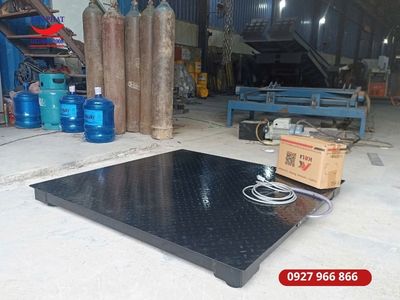 Cân bàn điện tử 2000kg