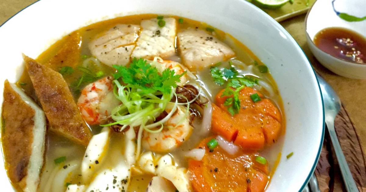 Bánh canh hải sản miền Trung