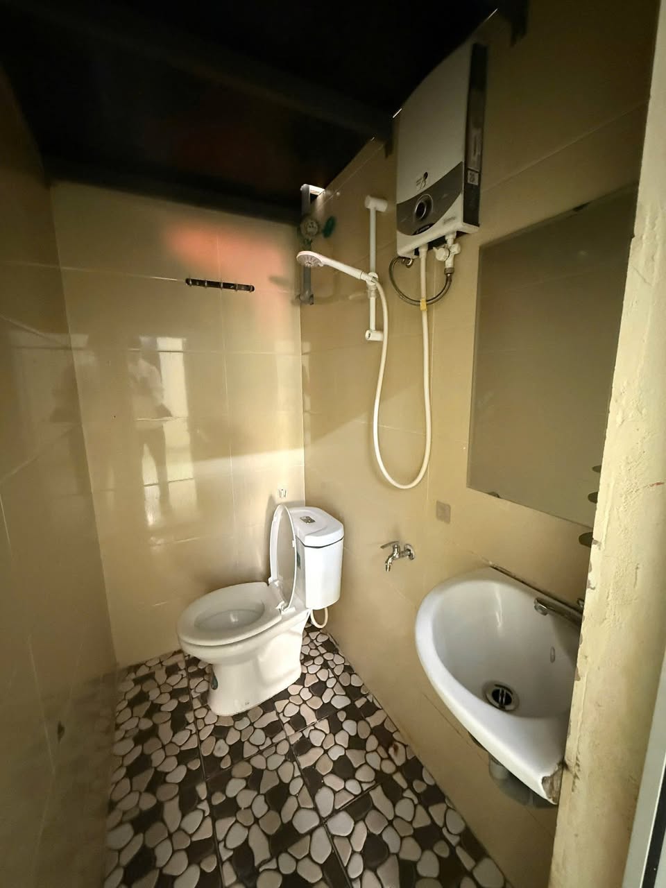 🏡TRỌ GÁC LỬNG LÔ GÓC AN NHƠN VỊ TRÍ NẰM GIỮA CẦU RỒNG VÀ SÔNG HÀN GIẶT RIÊNG 3