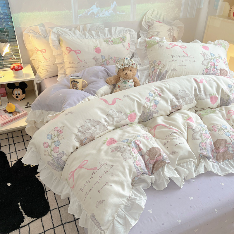 Cotton bed linen with cartoon motifs, 4-piece