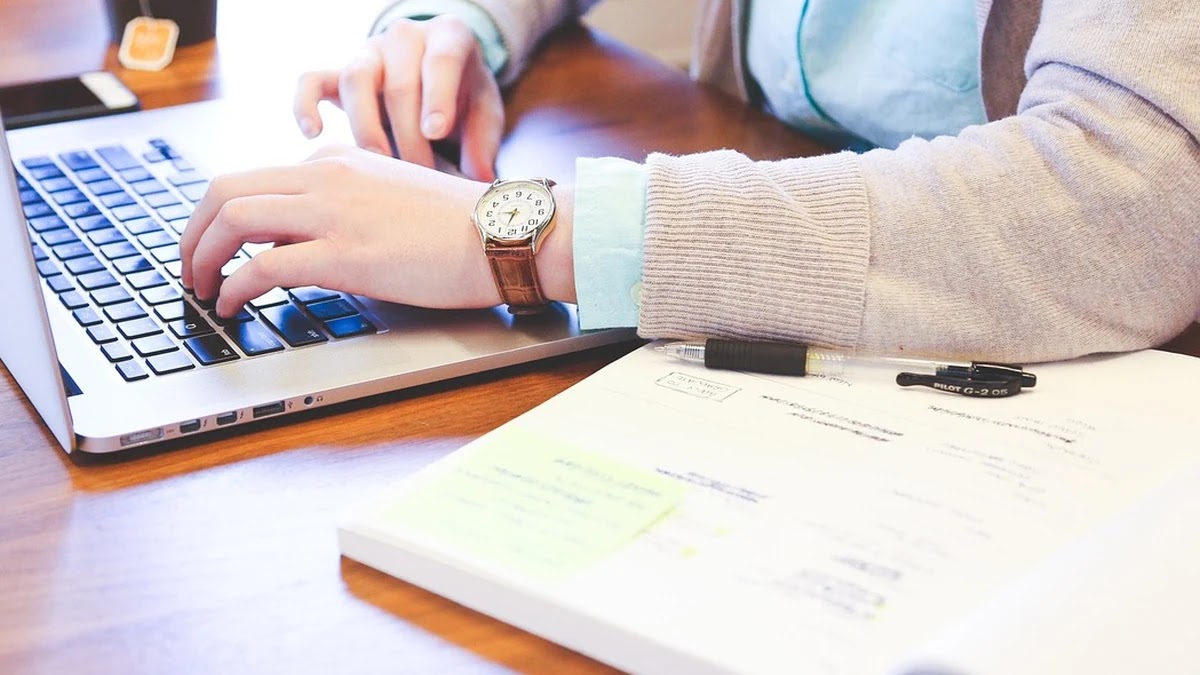 미래 유망 직업군별 커리어 성장 경로와 자격증 연계 방법