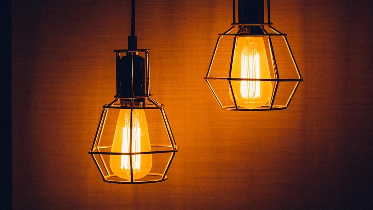 전기요금 절약을 위한 산업용·가정용 에너지 관리 전략 차별점