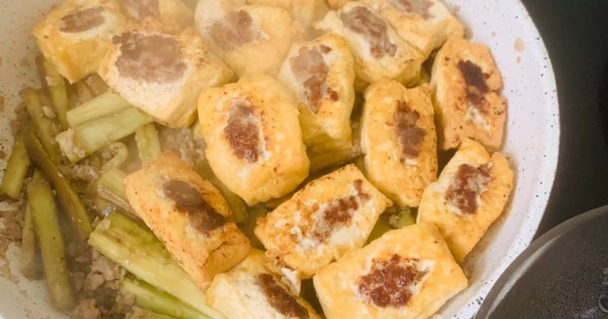 Đậu nhồi thịt om cà tím