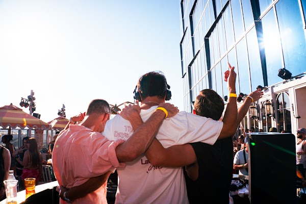 Phantoms - Pool Party photo 38