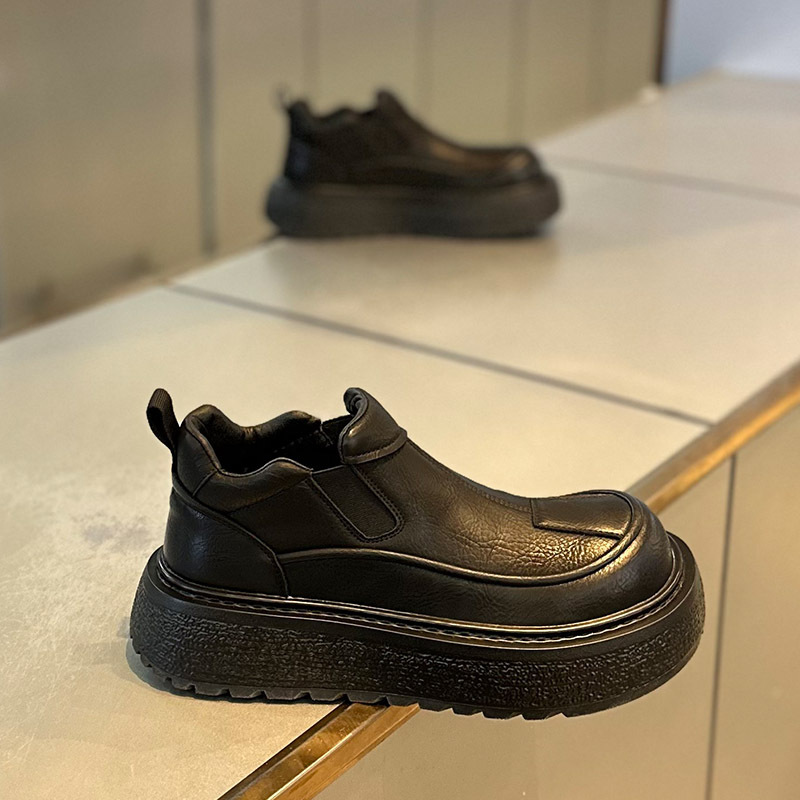 Men’s Chelsea boots with platform and lining